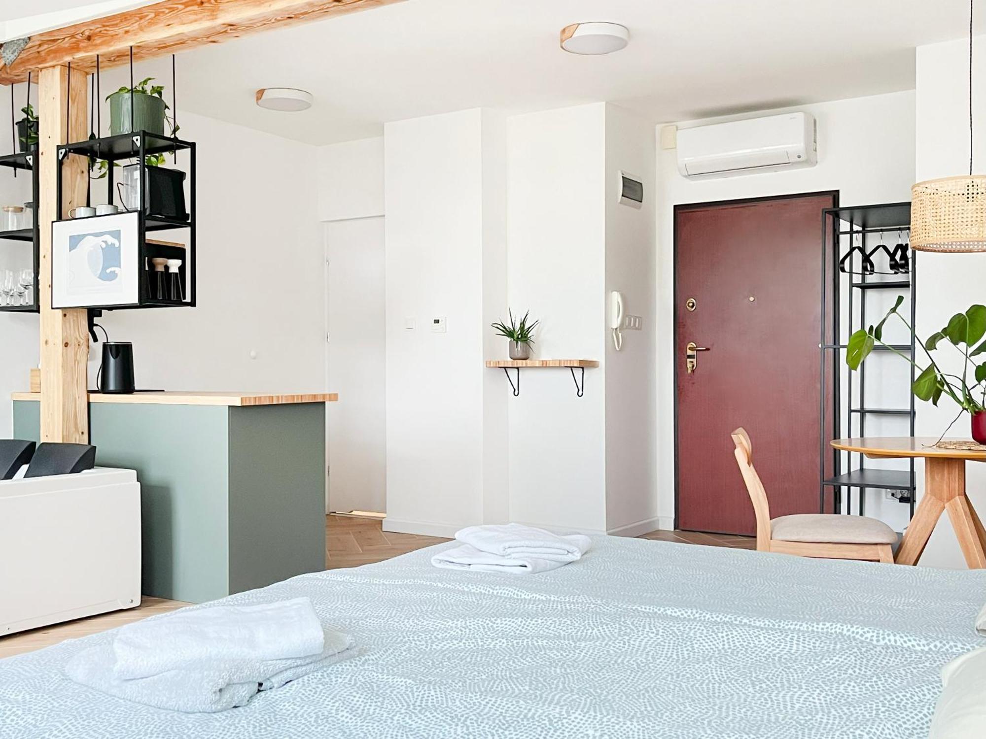 Jacuzzi Premium With Air Conditioning, Main Square Apartment Krakau